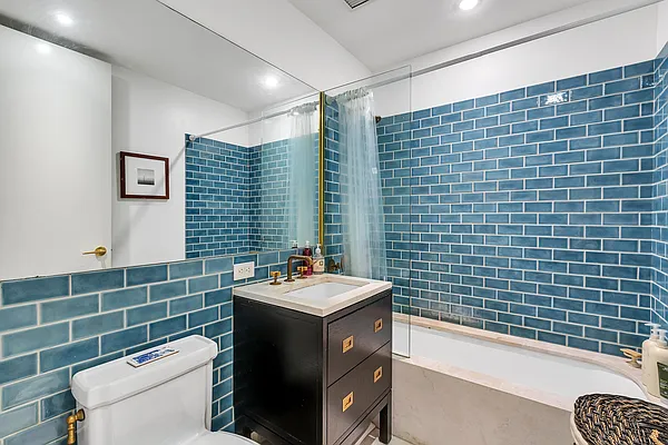 Rented by Compass | media 12