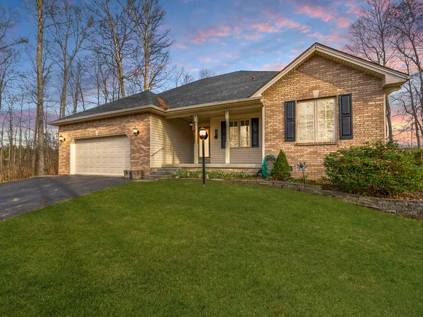 722 Woodfield Ct, North Vernon, IN 47265