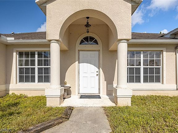 2nd image of 917 Jackson Ave