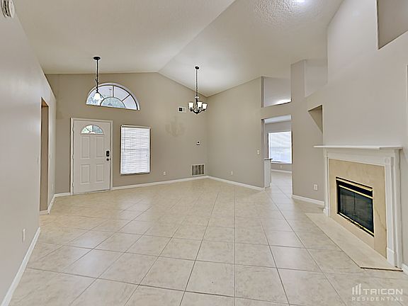 2nd image of 1264 Ballyshannon Pkwy
