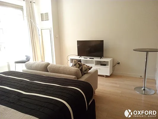 Rented by Oxford Property Group | media 24