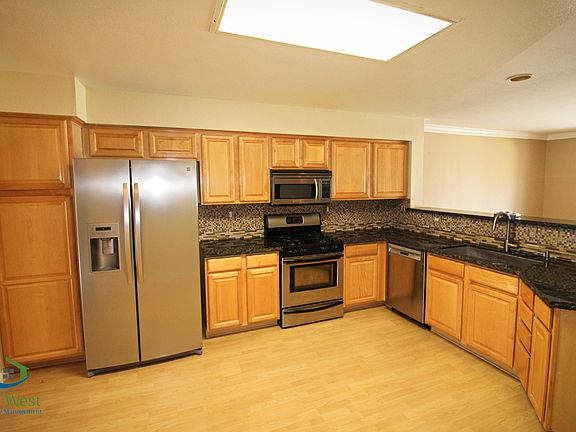 5th image of 9641 Eagle Hills Way