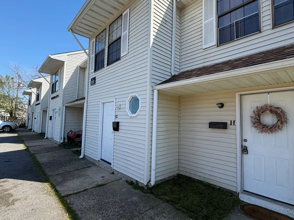 700 Kecoughtan Rd #H, Hampton, VA 23661