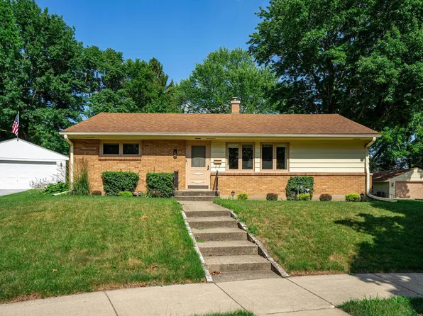 5 Thrush Cir, Rockford, IL 61107
