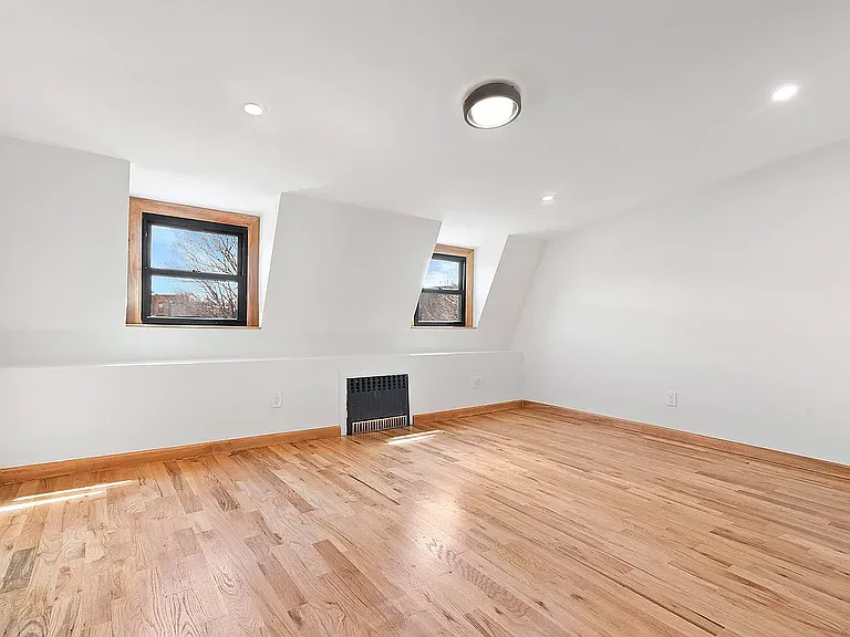 247 Putnam Ave #2 — Photo 5