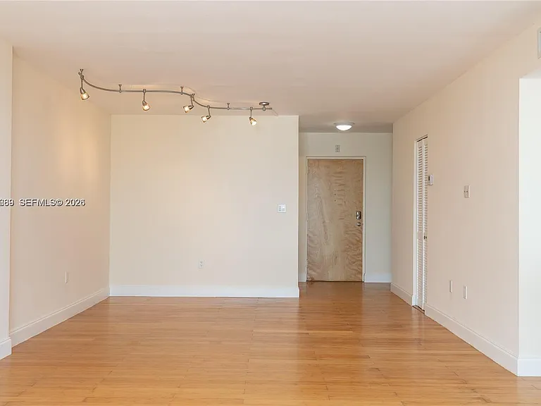 8100 Byron Ave #501 — Photo 12