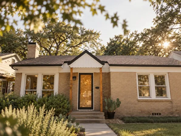 110 N Briscoe Blvd, Dallas, TX 75211