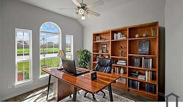 3048 Myrtle Sunset Dr — Photo 2