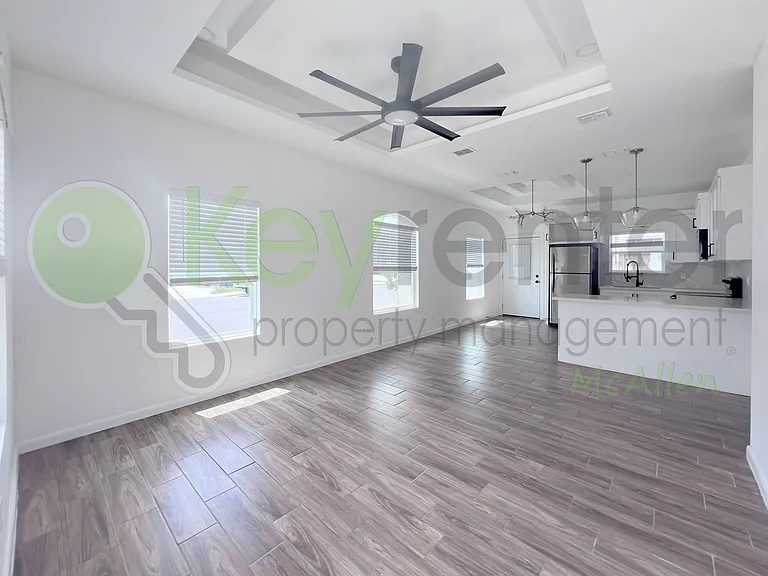 1000 N Woodson Ave #2 — Photo 4