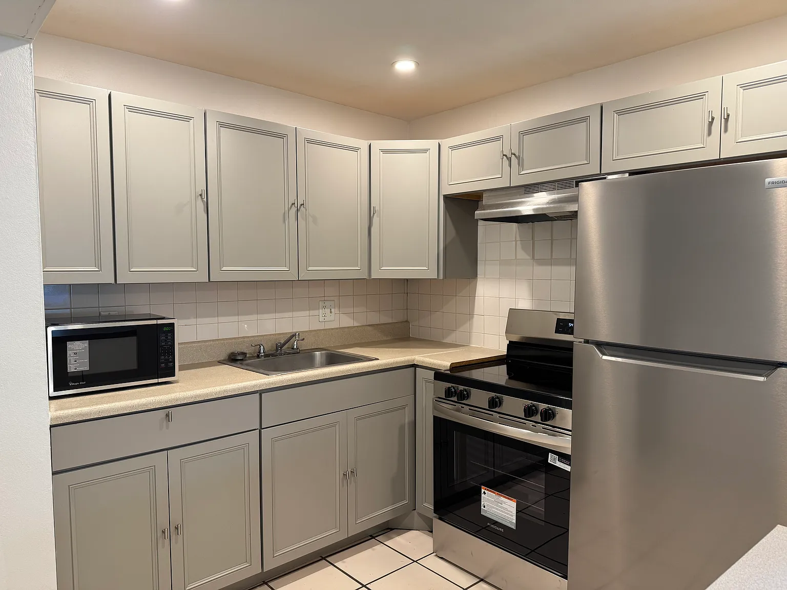 1 bed, 560 sqft, $1,250 — Photo 3