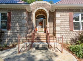 8054 N Lake Dr, Trussville, AL 35173
