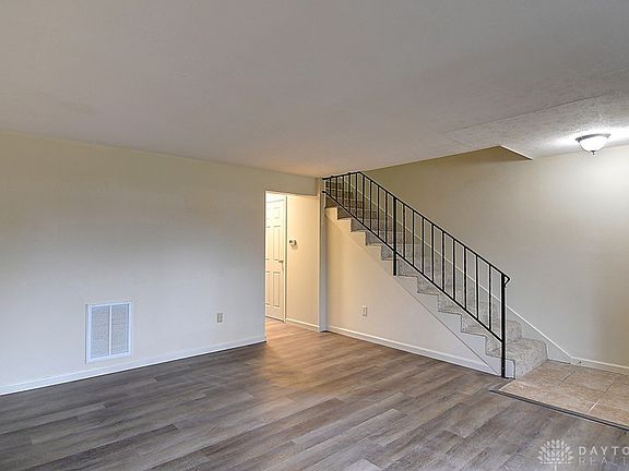5th image of 755 Clareridge Ln