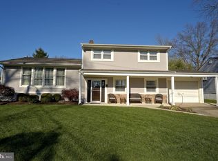 20 Lumar Rd, Lawrence Township, NJ 08648