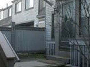 604 Longfellow Dr, Branford, CT 06405