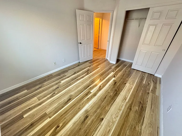 4972 W Moberly Ave — Photo 17