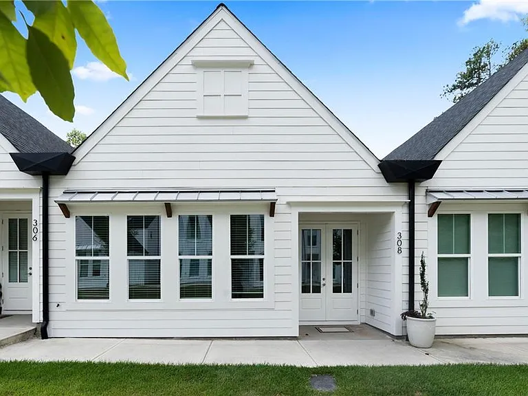 308 Chardonnay Way — Photo 4