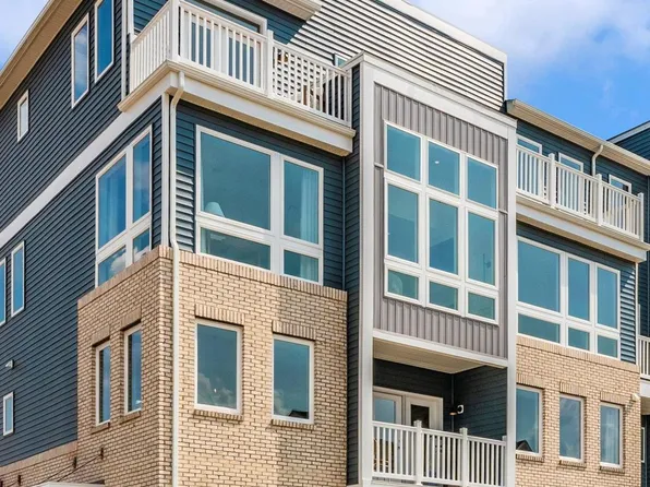 711 Iron Forge Rd #D, Frederick, MD 21702