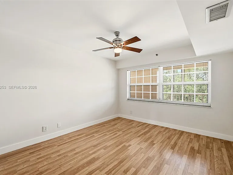 3520 Oaks Way #407 — Photo 22