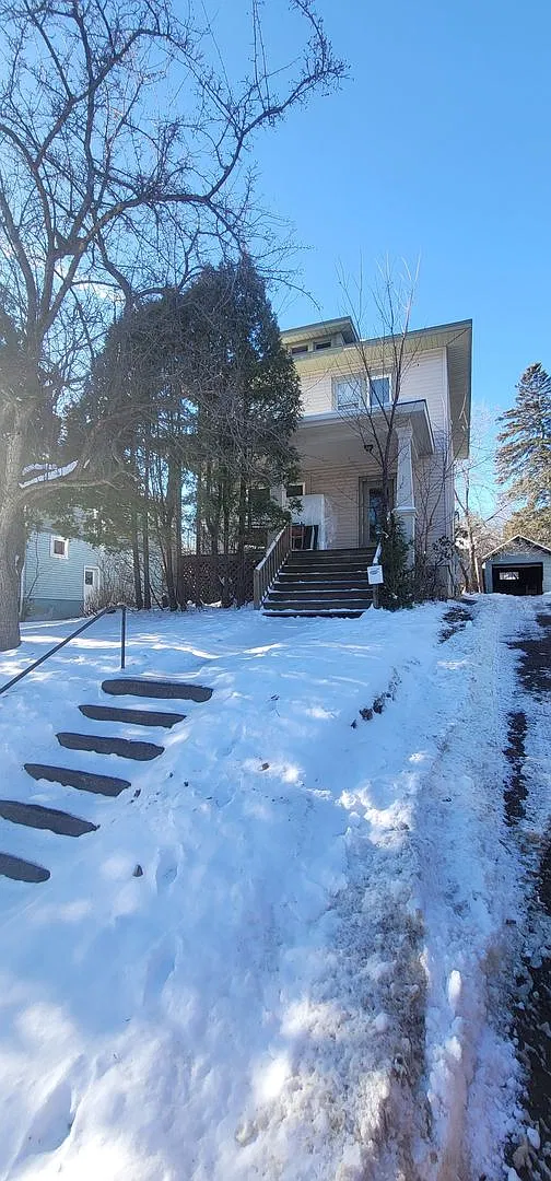 Duluth MN - Single Family Home - 4 Bed - 2 Bath - 2 Car Garage — Photo 1