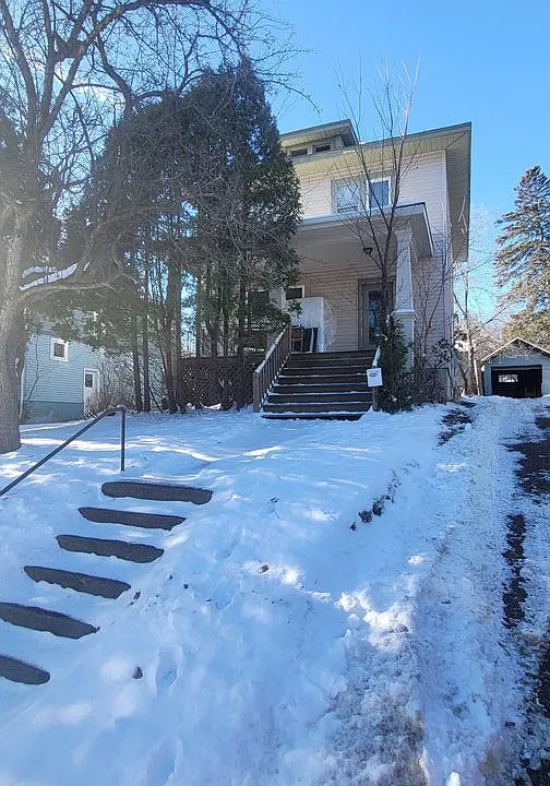 637 Woodland Ave