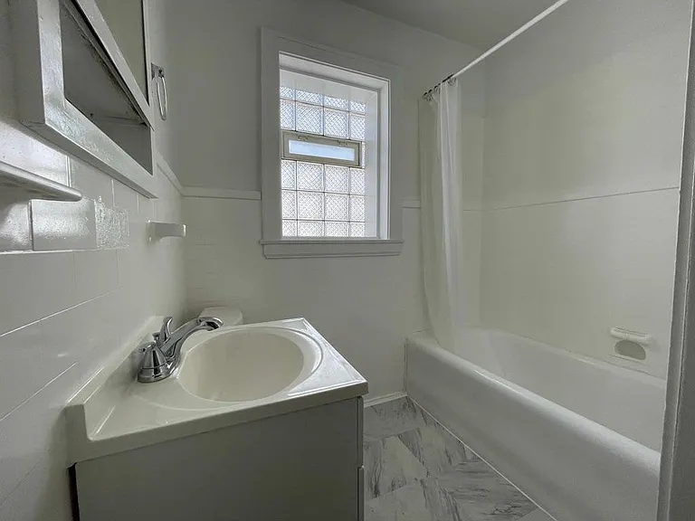 2510 W Thorndale Ave #3 — Photo 7