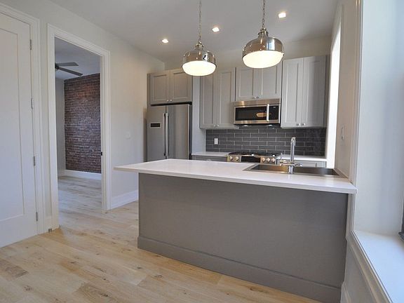 5th image of 1151 Dean St APT 1D