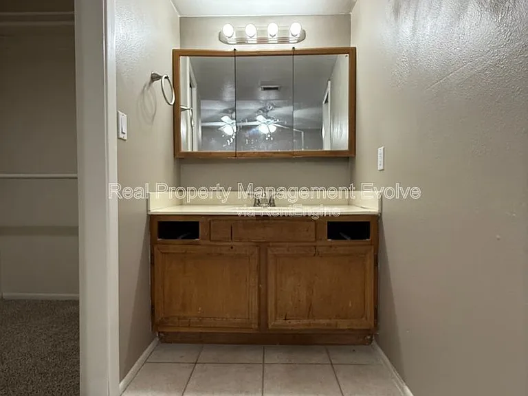 815 E Grovers Ave #24 — Photo 19