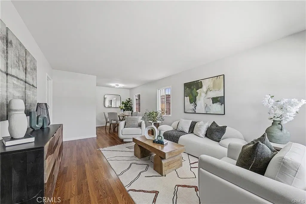 4 bed, 1170 sqft, $3,500 — Photo 4