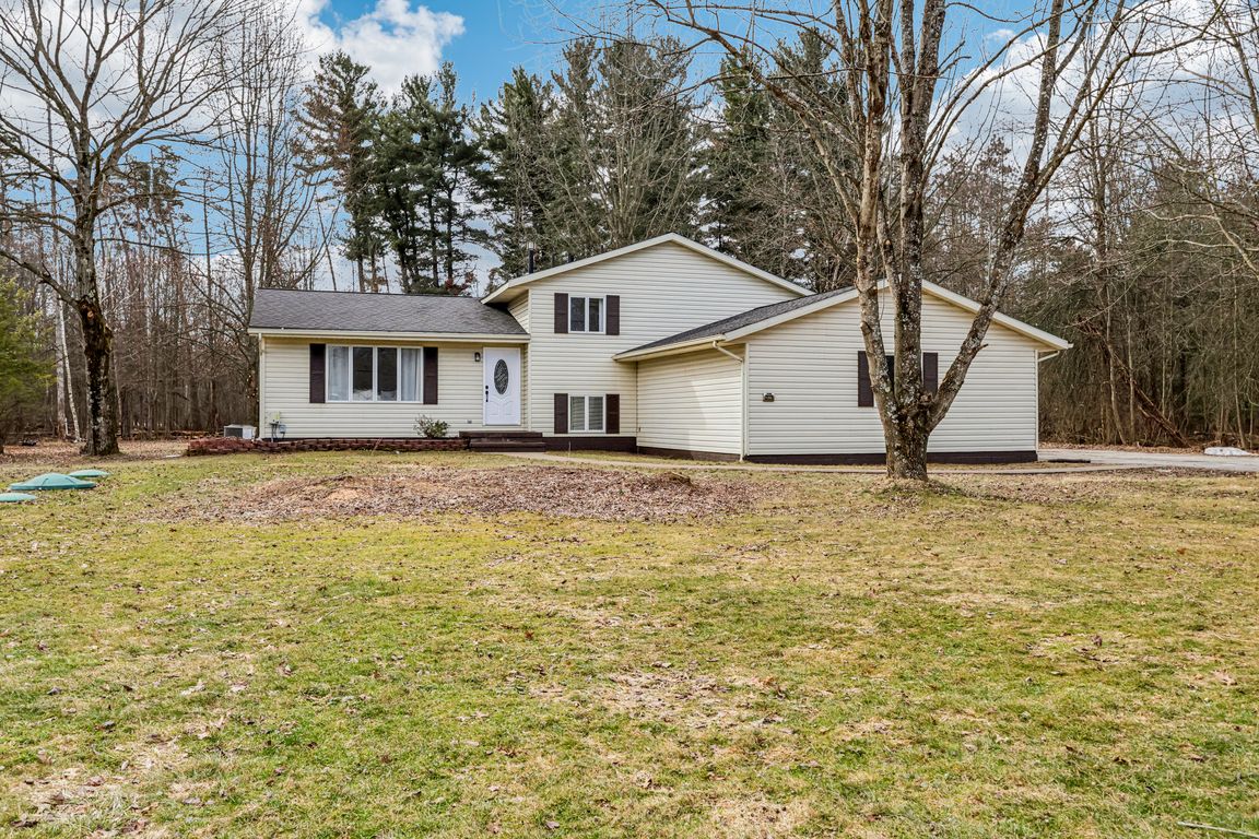 Tibbetts Wick Rd-S0303-001.jpg