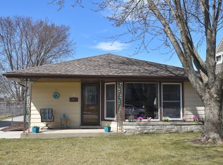 3615 N 97th St, Milwaukee, WI 53222