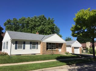 2539 S 75th St, West Allis, WI 53219