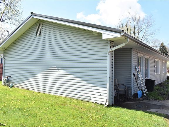 2nd image of 5825 Woodley Ct