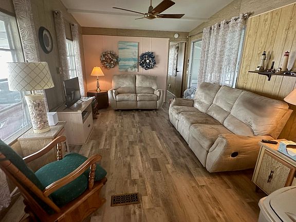 5th image of 8116 SE Wren Avenue