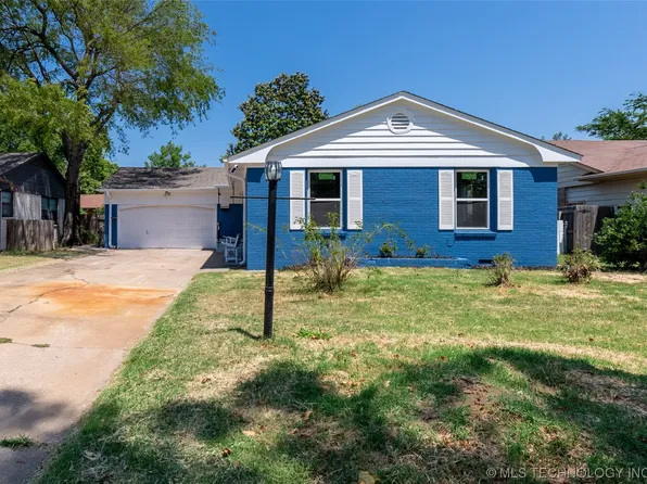 1535 E 60th Pl, Tulsa, OK 74105