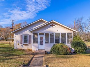 15 3rd St, Inman, SC 29349