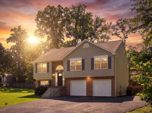 29 Breezy Hill Dr, Stafford, VA 22556