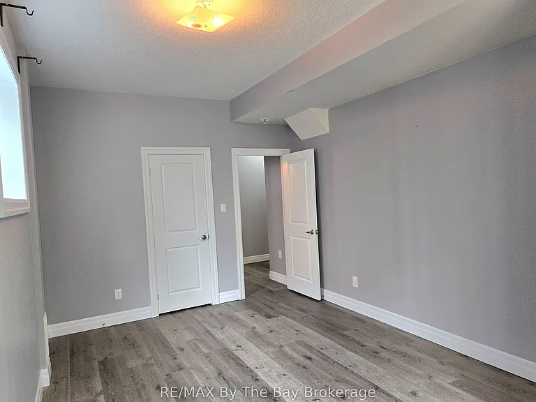 93 Allegra Dr #LOWER — Photo 13
