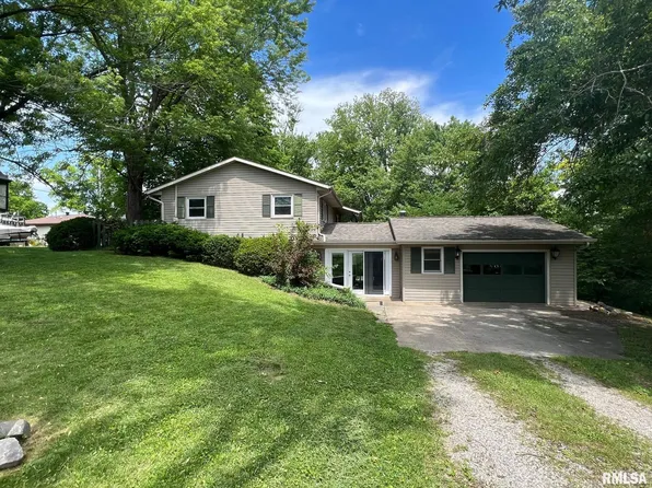 475 Juniper Dr, Petersburg, IL 62675