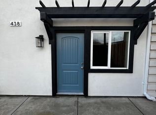 438 E Center St, Manteca, CA 95336