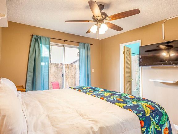 5th image of 75-6008 Alii Dr APT 130