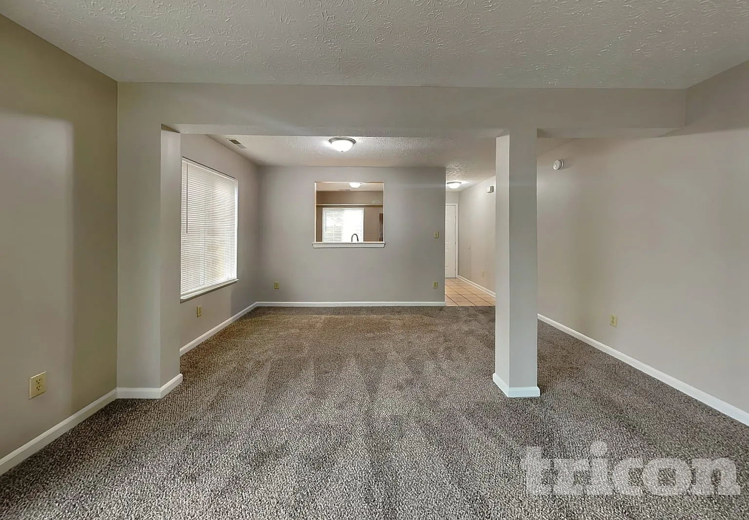 557 Cembra Drive Greenwood IN — Photo 3