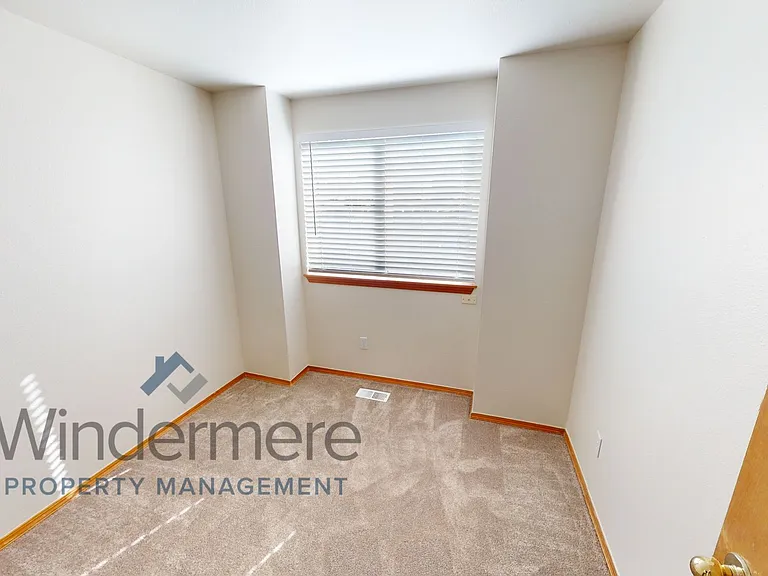 743 N Roosevelt St — Photo 8