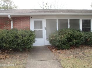 318 Coventry Ct, Lakewood, NJ 08701