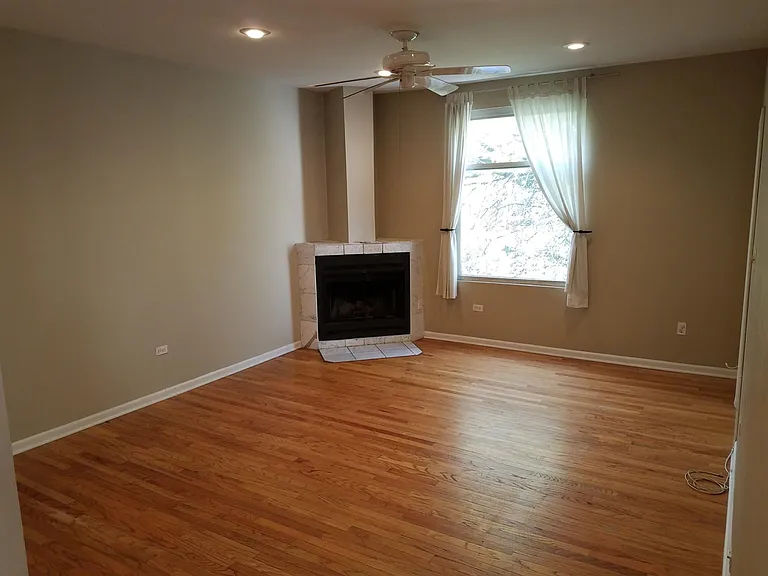 1903 W George St #2 — Photo 2