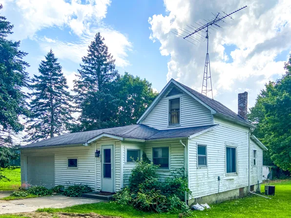 5518 Brush Lake Rd, Eau Claire, MI 49111
