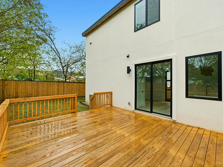 802 Philco Dr #2 — Photo 23