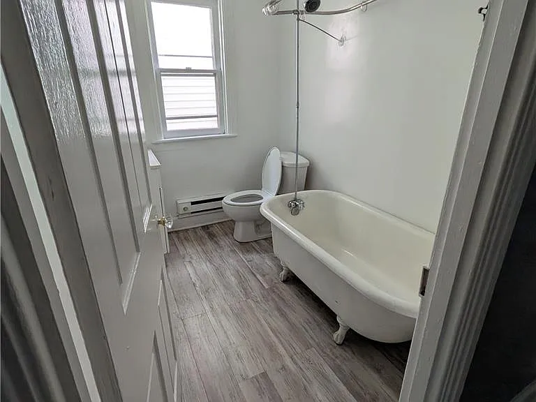 329 E Broad St — Photo 8