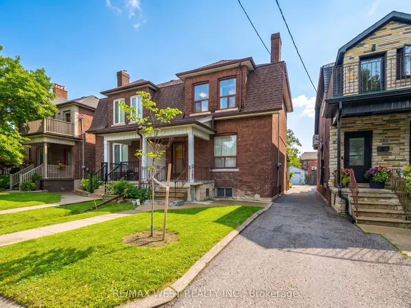 257 Delaware Ave, Toronto, ON M6H 2T7