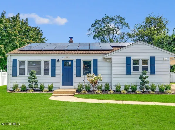 27 Terry Lane, Tinton Falls, NJ 07724