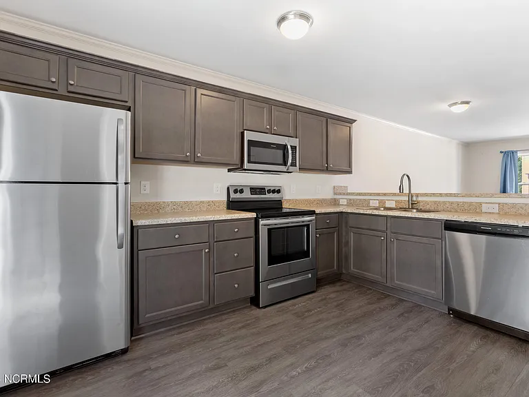 513 Pate Dr — Photo 10